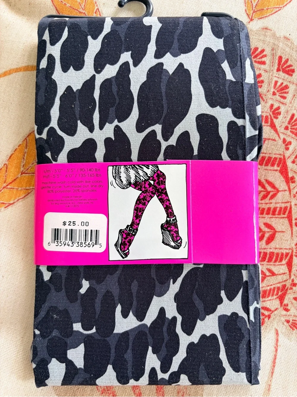 NWT Betsey Johnson S/M Black & Gray Leopard Print Tights